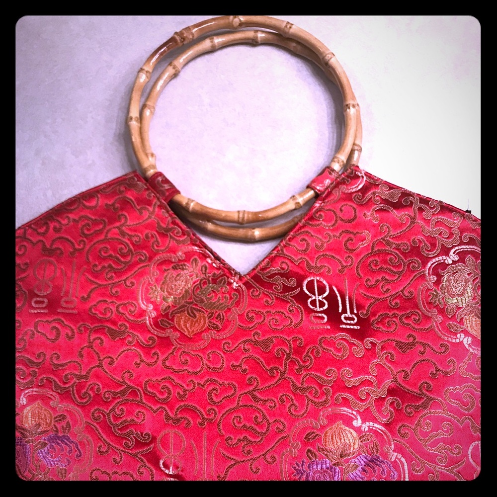 Adorable Asian-Inspired Handbag!